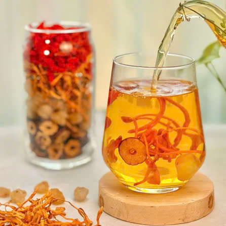 Trà đông trùng tứ vị